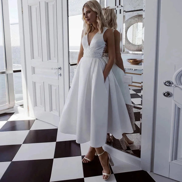 Women's White V-Neck Short Wedding Dress With Pockets | ZORKET